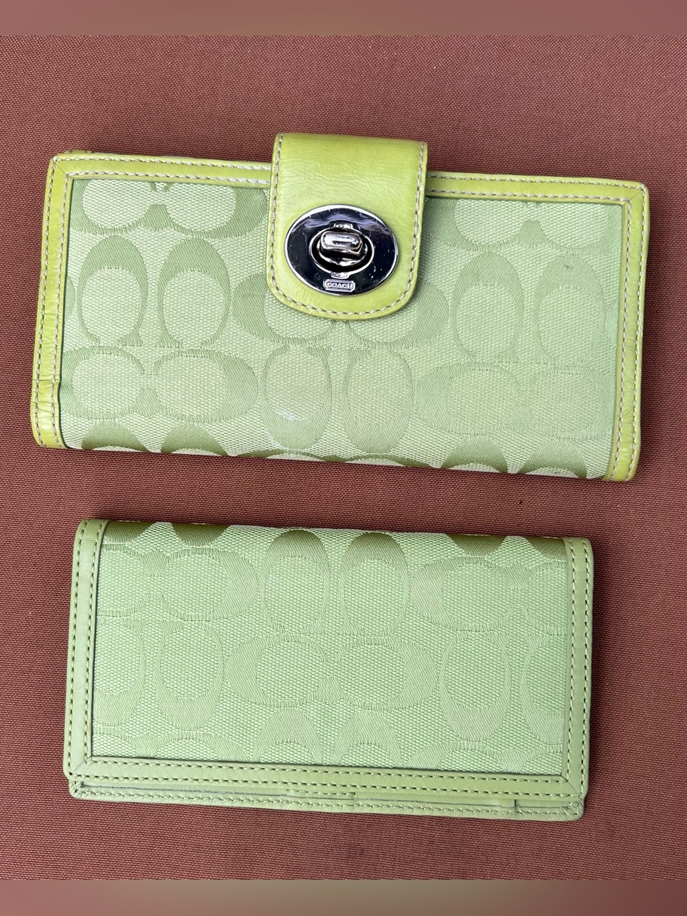 Coach Vintage Y2K Jaquard Turn Lock Checkbook Wallet In Lime Green Excellent